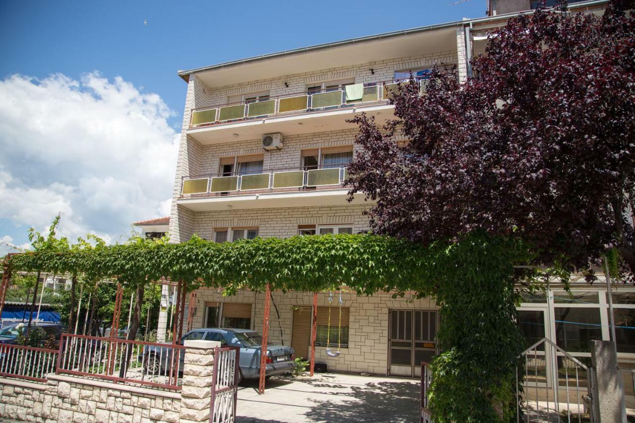 Apartment Suzana Stobreč Exterior foto